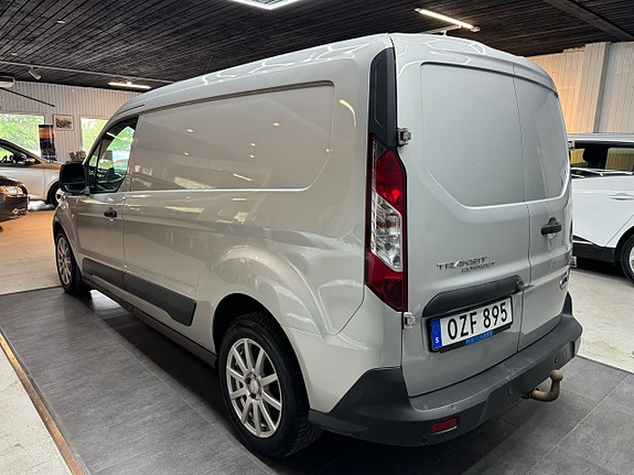 Ford Transit Connect 4 of 5