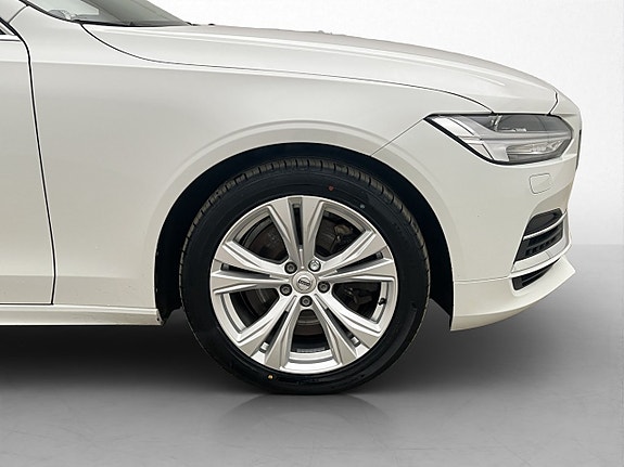 Volvo V90 30 of 30