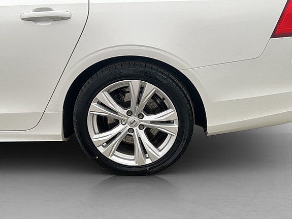 Volvo V90 28 of 30