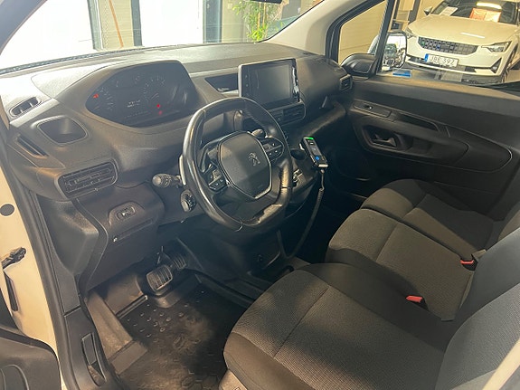Peugeot Partner 12 of 16