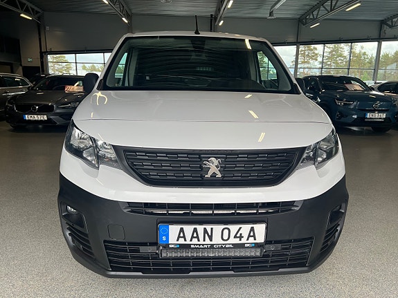 Peugeot Partner 8 of 16