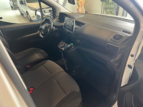 Peugeot Partner 10 of 16