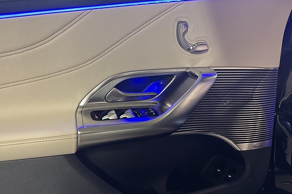 Mercedes-Benz GLC400 13 of 25
