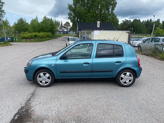 Renault Clio 3 of 10
