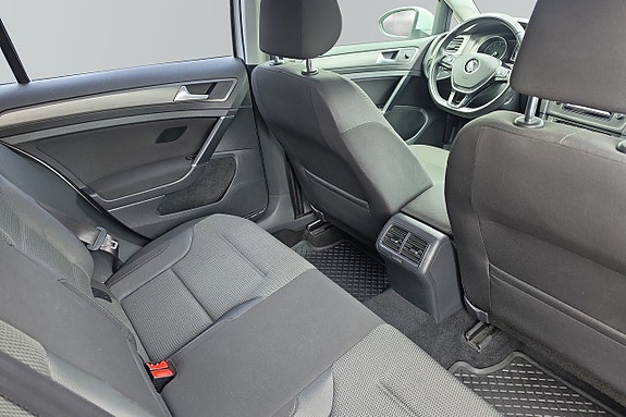 Volkswagen Golf I 9 of 10