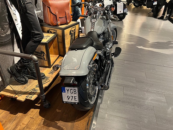 Harley-Davidson Fat Boy 114 2 of 3