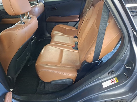 Lexus RX450h 8 of 12