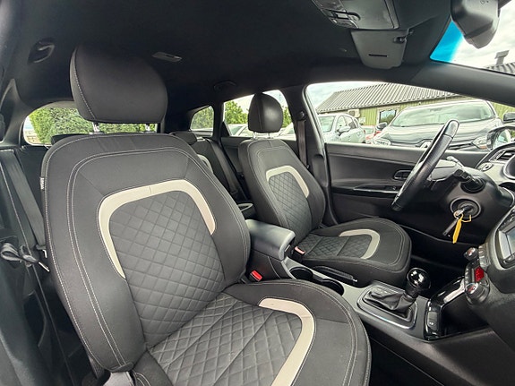 Kia Ceed 14 of 22