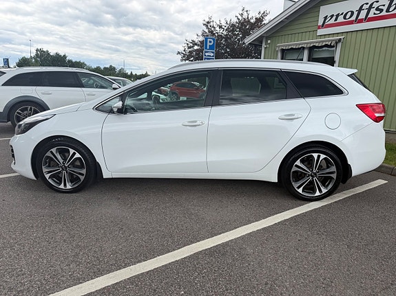 Kia Ceed 2 of 22