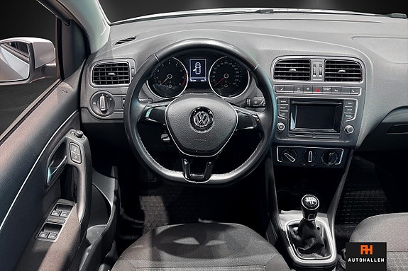 Volkswagen Polo 16 of 21