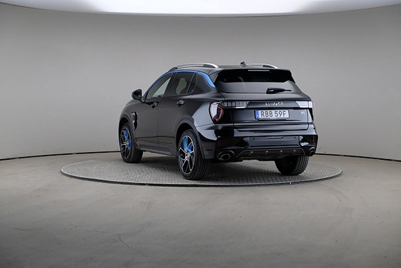 Lynk & Co 01 2 of 28