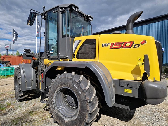 New Holland w150D 2 of 3