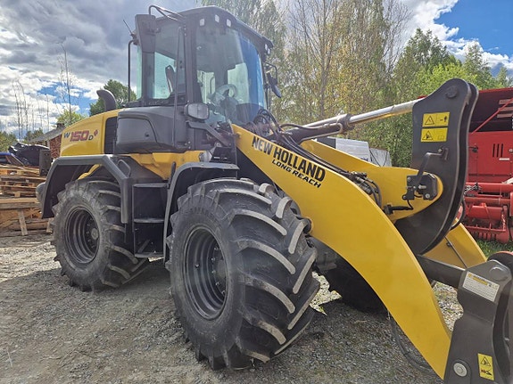 New Holland w150D 3 of 3