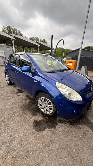 Hyundai i20 9 of 13