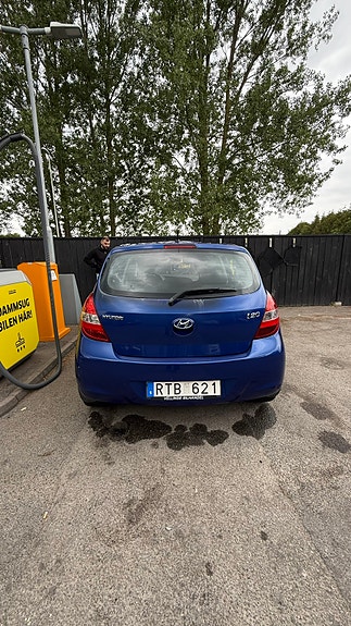 Hyundai i20 5 of 13