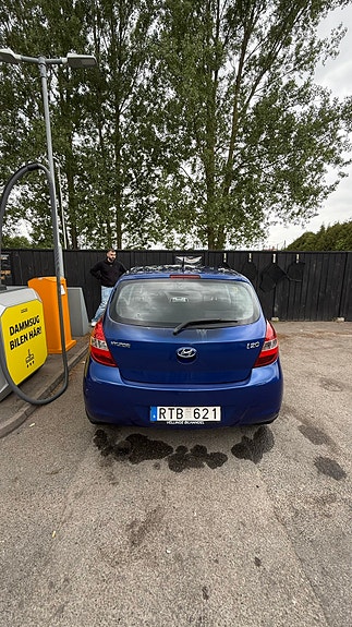 Hyundai i20 6 of 13
