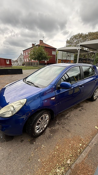 Hyundai i20 3 of 13