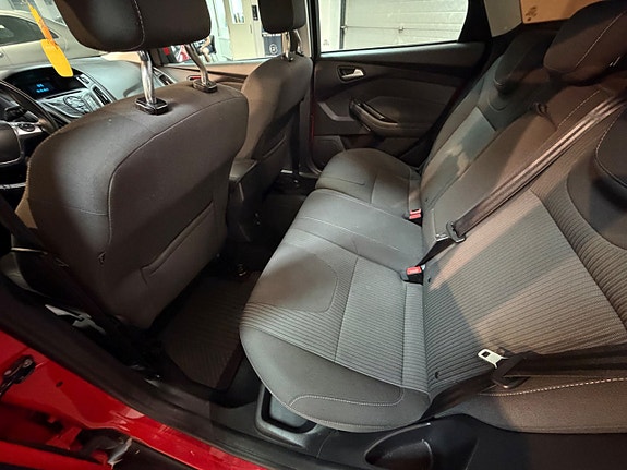 Ford Focus 12 of 12
