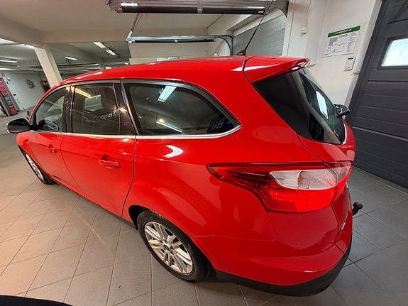 Ford Focus 9 of 12