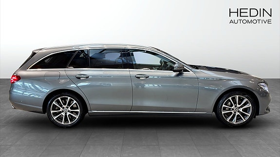 Mercedes-Benz E400 3 of 26