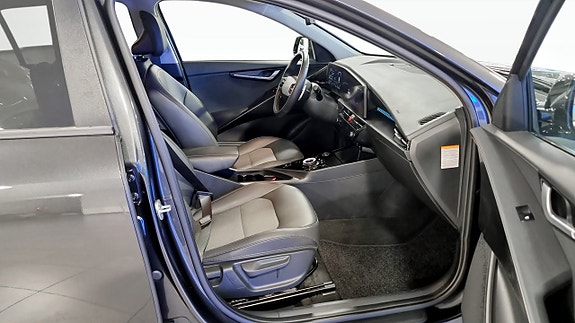Kia Niro 3 of 5