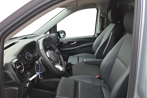 Mercedes-Benz eVito 129 7 of 11