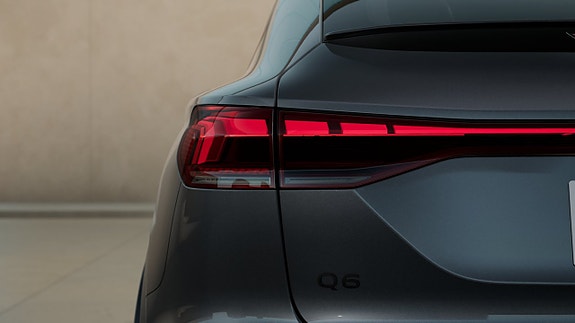 Audi Q6 e-tron 6 of 11