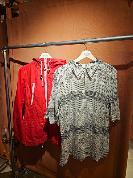 Product image 10 of 24