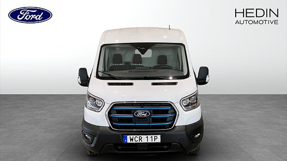 Ford E-Transit 9 of 9