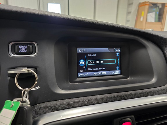Volvo V40 15 of 20