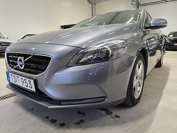Volvo V40 9 of 20