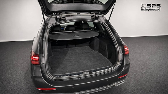 Mercedes-Benz C200 9 of 19