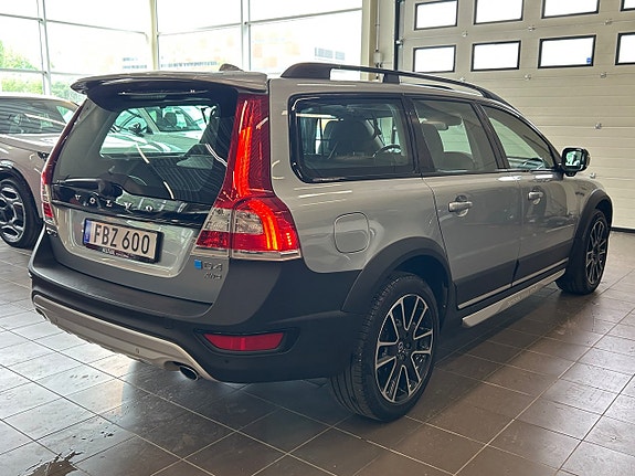 Volvo XC70 7 of 30