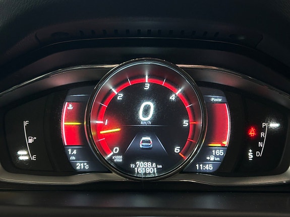 Volvo XC70 18 of 30