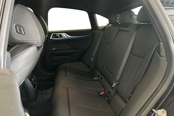 BMW i4 21 of 24