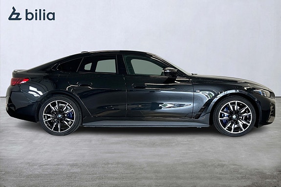 BMW i4 8 of 24