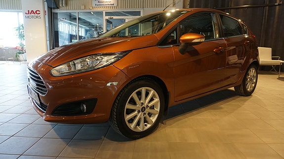 Ford Fiesta 3 of 5