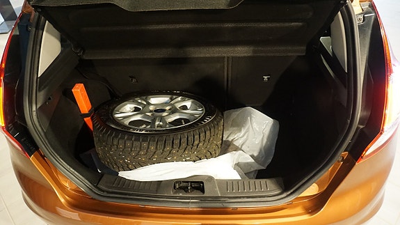 Ford Fiesta 5 of 5