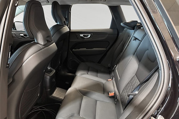 Volvo XC60 9 of 24