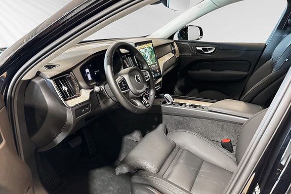 Volvo XC60 8 of 24