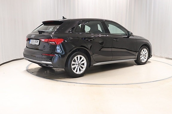 Audi A3 4 of 5