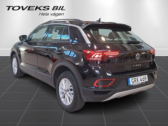Volkswagen T-Roc 3 of 5