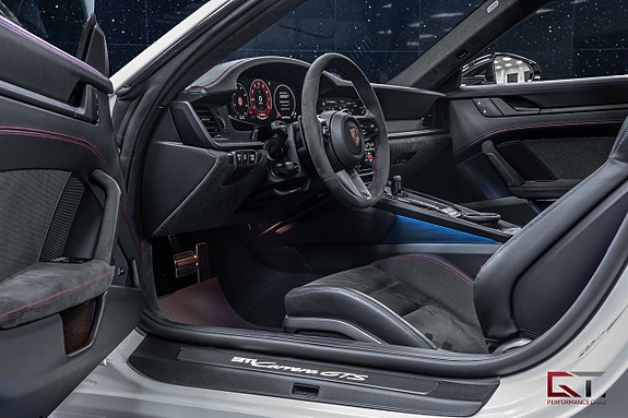 Porsche 911 9 of 25