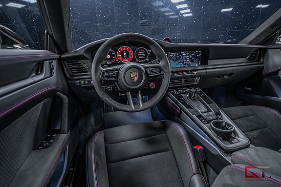 Porsche 911 12 of 25