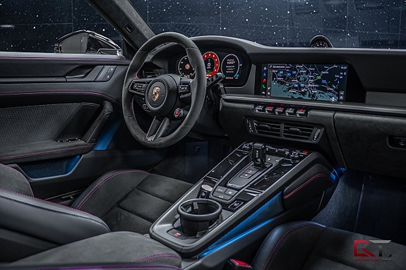 Porsche 911 21 of 25