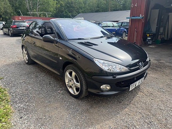 Peugeot 206 CC 2 of 8