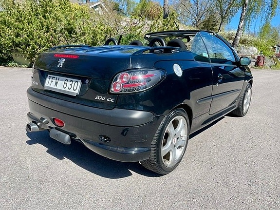 Peugeot 206 CC 4 of 5