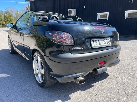 Peugeot 206 CC 3 of 5