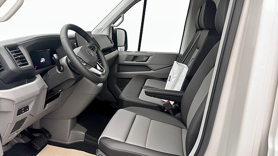 Volkswagen Crafter 11 of 12