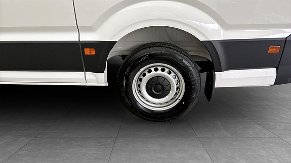 Volkswagen Crafter 6 of 12